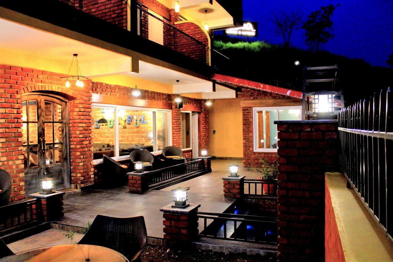 Nirvana Lodge And Lounge Mussoorie Exteriör bild